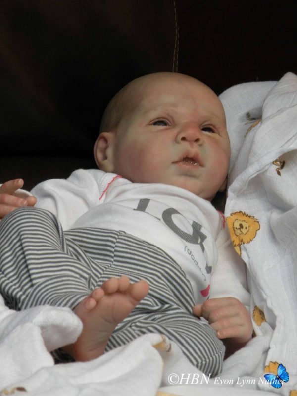 Gabriel sans corps avec 1kg de billes de verre – Image 3