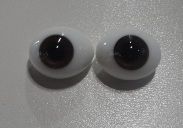 Yeux ovales en verre arrière non plat