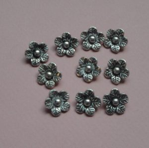 Lot de 10 pendentifs fleurs en métal pour collier de poupée au autre