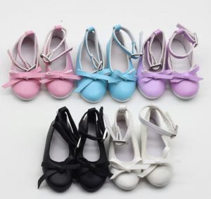 Chaussures avec bride à la cheville