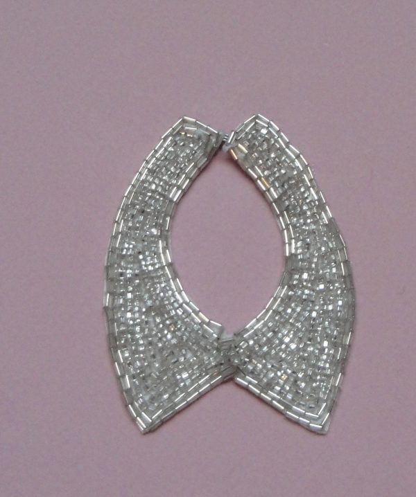 Collier en forme de col en perles tissées pour poupée ancienne contemporaine