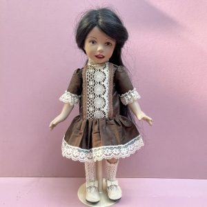 Robe en soie sauvage Made in France pour poupée de 35/40cm de haut